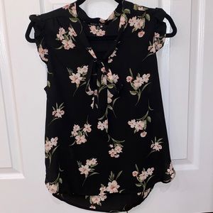 Sleeveless Floral Blouse Black sz Medium